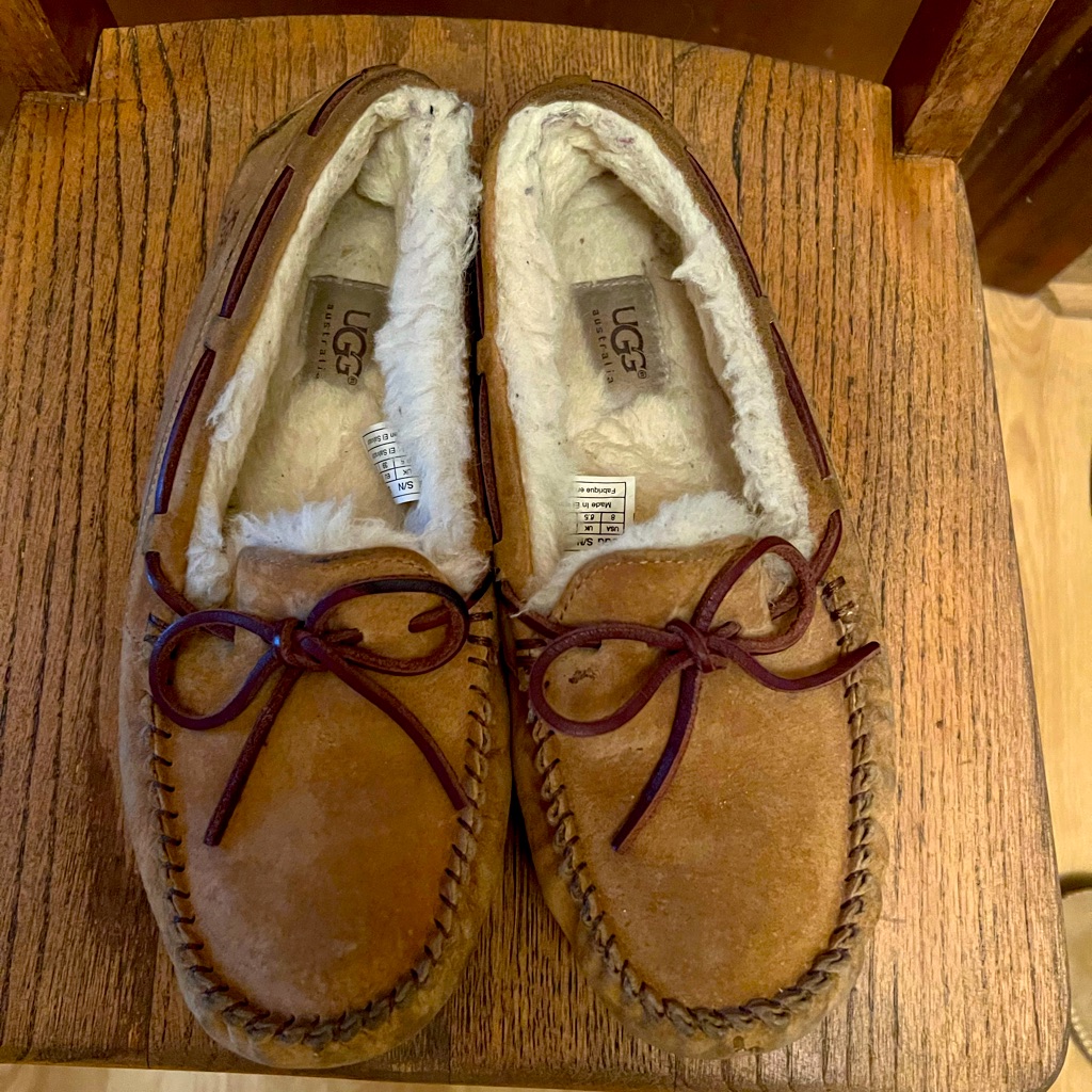 Womens Ugg Moccasins
